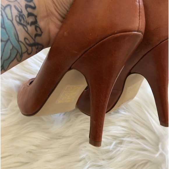Like new heels stilettos 👠 leather - Picture 7 of 17